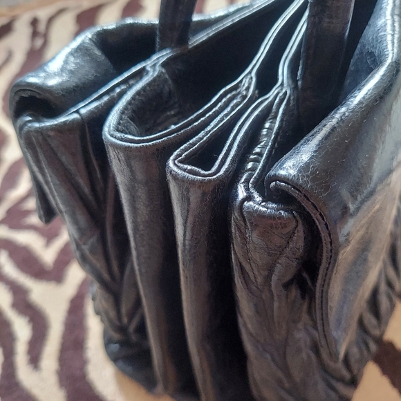 Miu Miu tophandle 2 ways bag - Picture 8 of 9